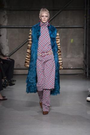 【ルック】マルニ2017-18秋冬ウィメンズコレクション