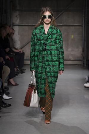 【ルック】マルニ2017-18秋冬ウィメンズコレクション