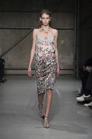 【ルック】マルニ2017-18秋冬ウィメンズコレクション