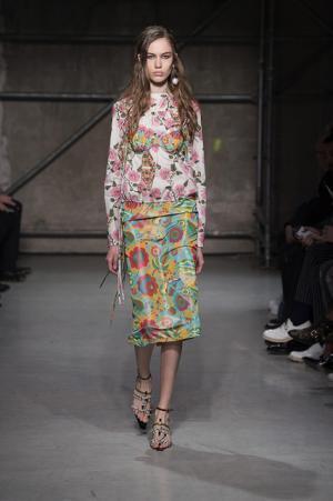 【ルック】マルニ2017-18秋冬ウィメンズコレクション