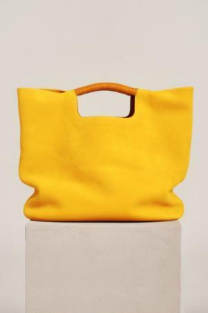 サイモン ミラーより繊細な色のグラデーションで表現されたバッグの新色が発売