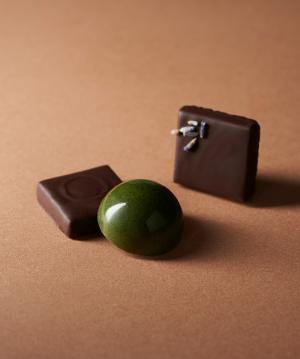 ユーゴ アンド ヴィクトールが「ビューティー」をテーマにしたホワイトデーコレクションを展開