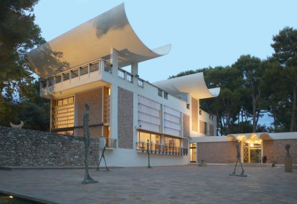 彫刻家アルベルト・ジャコメッティの大回顧展「ジャコメッティ展」開催