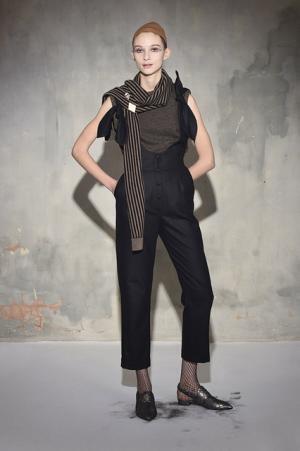 イサ・アフェン、着飾る私たちを隠喩的に表現【2017-18秋冬ウィメンズ】