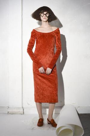 イサ・アフェン、着飾る私たちを隠喩的に表現【2017-18秋冬ウィメンズ】