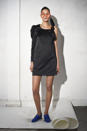 イサ・アフェン、着飾る私たちを隠喩的に表現【2017-18秋冬ウィメンズ】