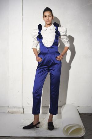 イサ・アフェン、着飾る私たちを隠喩的に表現【2017-18秋冬ウィメンズ】