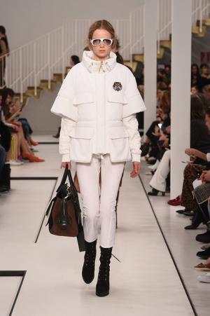 トッズ、アウトドア要素との出合いで新鮮さが蘇る【2017-18秋冬ウィメンズ】