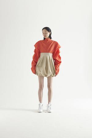 蛸にインスパイアされたアウェイクのダークフェミニンな世界【2017-18秋冬ウィメンズ】