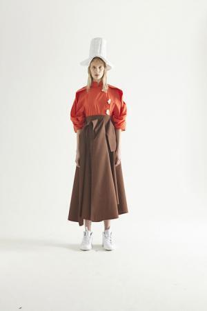 蛸にインスパイアされたアウェイクのダークフェミニンな世界【2017-18秋冬ウィメンズ】