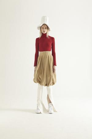 蛸にインスパイアされたアウェイクのダークフェミニンな世界【2017-18秋冬ウィメンズ】