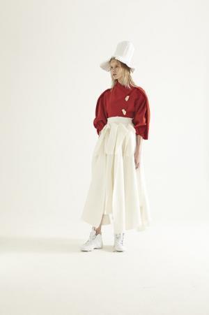 蛸にインスパイアされたアウェイクのダークフェミニンな世界【2017-18秋冬ウィメンズ】