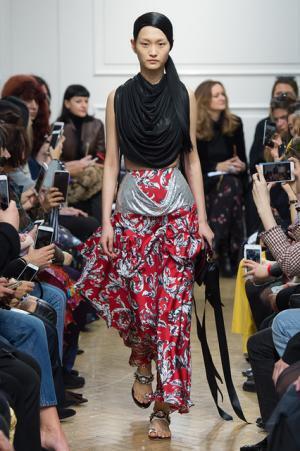 【ルック】J.W.アンダーソン2017-18秋冬ウィメンズコレクション