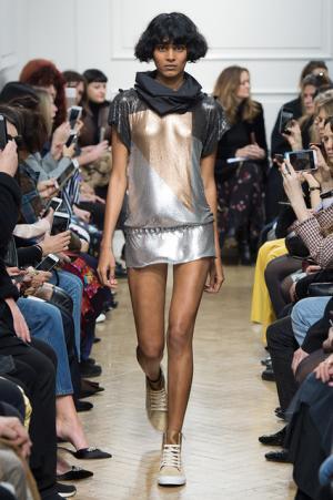 【ルック】J.W.アンダーソン2017-18秋冬ウィメンズコレクション