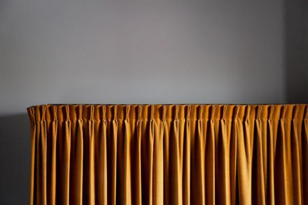 写真家・大矢真梨子が個展「KYRIE」を開催、闇が深いほど世界はこの上なく美しい