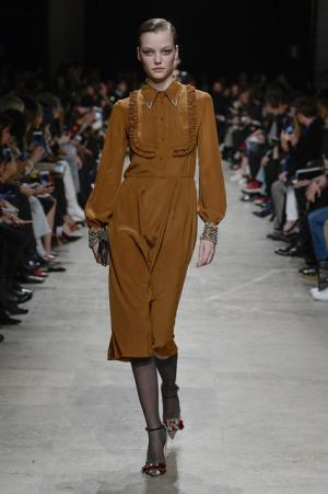 ロシャス、かつてのブルジョワの装いを現代へ昇華【2017-18秋冬ウィメンズ】