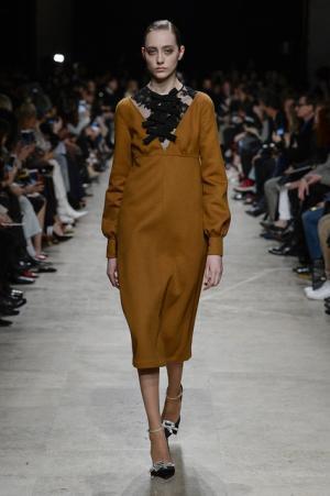 ロシャス、かつてのブルジョワの装いを現代へ昇華【2017-18秋冬ウィメンズ】