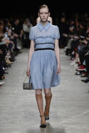 ロシャス、かつてのブルジョワの装いを現代へ昇華【2017-18秋冬ウィメンズ】