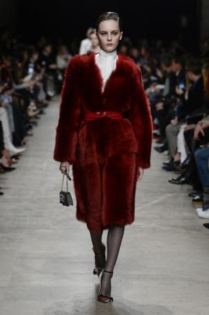 ロシャス、かつてのブルジョワの装いを現代へ昇華【2017-18秋冬ウィメンズ】