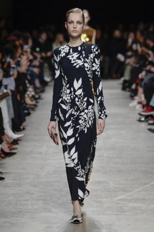 ロシャス、かつてのブルジョワの装いを現代へ昇華【2017-18秋冬ウィメンズ】