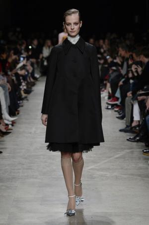 ロシャス、かつてのブルジョワの装いを現代へ昇華【2017-18秋冬ウィメンズ】