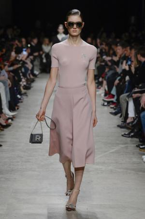 ロシャス、かつてのブルジョワの装いを現代へ昇華【2017-18秋冬ウィメンズ】