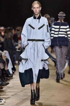 留まることなきハイブリッド、躍動するサカイのワードローブ【2017-18秋冬ウィメンズ】