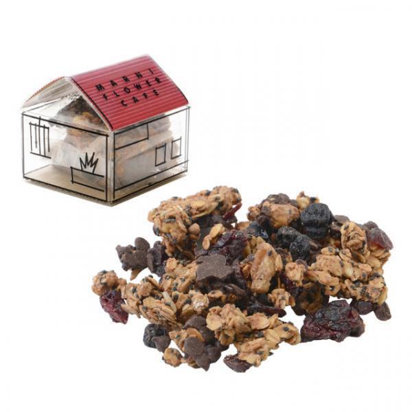 マルニ・フラワー・カフェから3種類のグラノーラが新登場。イートインではホットミルクを添えて