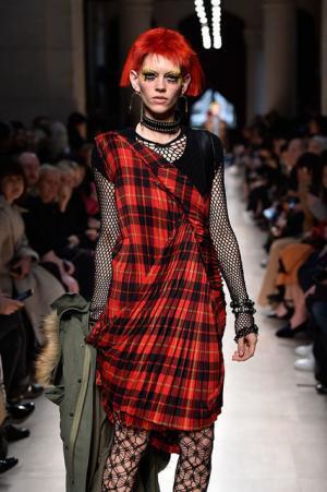 ジュンヤワタナベ、ファッションヒストリーの英国ロック的解釈【2017-18秋冬コレクション】