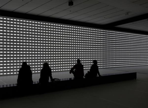 カールステン・ニコライ約15年ぶりの国内美術館個展「パララックス」、日本未発表作品も