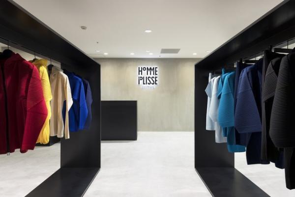 オム プリッセ イッセイ ミヤケが博多阪急に新店舗をオープン、九州地区の百貨店では初