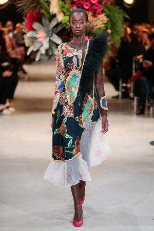 ヴィクター＆ロルフ、不完全なコラージュに宿る美【2017春夏クチュール】