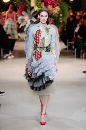 ヴィクター＆ロルフ、不完全なコラージュに宿る美【2017春夏クチュール】