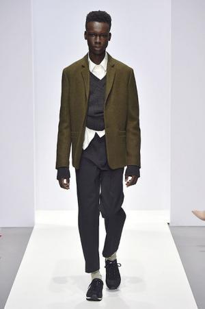 【ルック】マーガレット・ハウエル2017秋冬コレクション