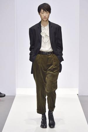 【ルック】マーガレット・ハウエル2017秋冬コレクション