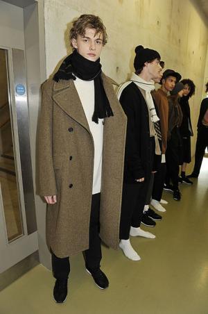 【ルック】マーガレット・ハウエル2017秋冬コレクション