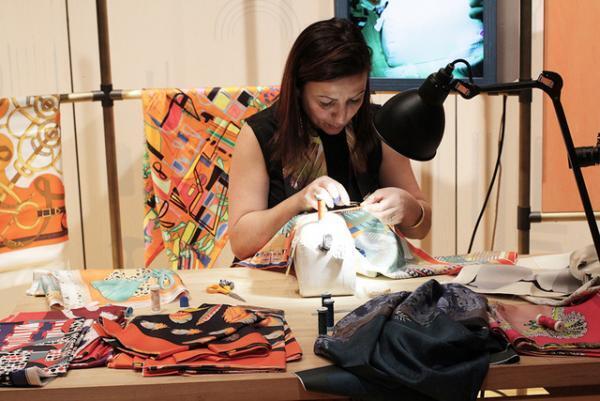 エルメスのアトリエが東京にやってきた！「エルメスの手しごと展」で目の当たりにする製品の“向こう側”【レポート】