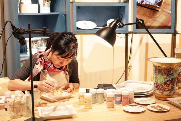 エルメスのアトリエが東京にやってきた！「エルメスの手しごと展」で目の当たりにする製品の“向こう側”【レポート】