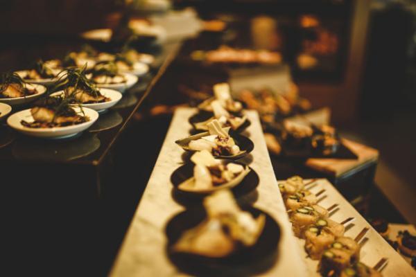 コンラッド東京の最上階エグゼクティブラウンジがリニューアル。大人気宿泊プラン「おこもりスイート」も復活