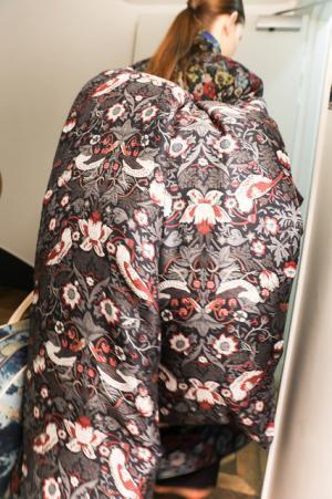 ビューティフルピープル、パリデビューで魅せた新・日本の定番【2017-18秋冬ウィメンズ】