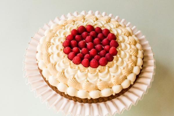 キル フェ ボンが映画『ジャッキー／ファーストレディ 最後の使命』をイメージした特別なタルトを期間限定で販売