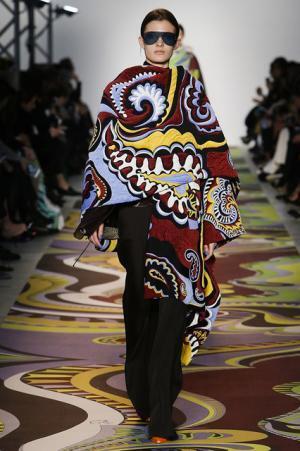 エミリオ・プッチ、伝統を礎にモダンをミックスさせて新境地へ挑む【2017-18秋冬ウィメンズ】