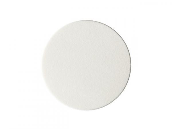 イヴ・サンローラン・ボーテより、素肌感を叶える新感覚ファンデーション