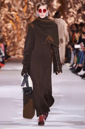 アクネ ストゥディオズ、芸術家パウル・クレーと重ね合わせるDIYスピリット【2017-18秋冬ウィメンズ】