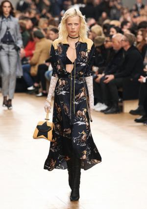 ニナ リッチ、マリー・ローランサンの絵画をパレットに紡ぐウエスタンスタイル【2017-18秋冬ウィメンズ】