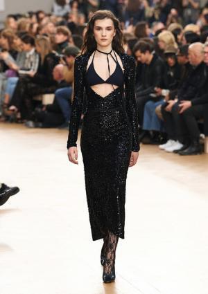 ニナ リッチ、マリー・ローランサンの絵画をパレットに紡ぐウエスタンスタイル【2017-18秋冬ウィメンズ】