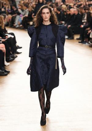 ニナ リッチ、マリー・ローランサンの絵画をパレットに紡ぐウエスタンスタイル【2017-18秋冬ウィメンズ】