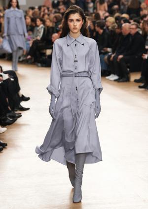 ニナ リッチ、マリー・ローランサンの絵画をパレットに紡ぐウエスタンスタイル【2017-18秋冬ウィメンズ】