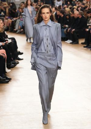 ニナ リッチ、マリー・ローランサンの絵画をパレットに紡ぐウエスタンスタイル【2017-18秋冬ウィメンズ】