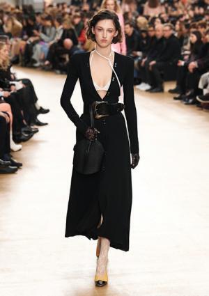 ニナ リッチ、マリー・ローランサンの絵画をパレットに紡ぐウエスタンスタイル【2017-18秋冬ウィメンズ】